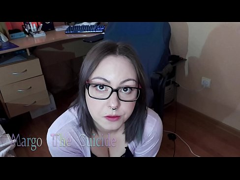 ❤️ 戴眼鏡的性感女孩在鏡頭前深吸假陽具 他媽的 在色情 zh-tw.sfera-uslug39.ru ️❤